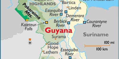 Mappa della Guyana mostrando catene montuose